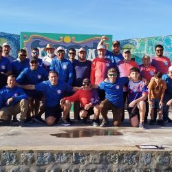 Turienzo logró en el mediodía del domingo la captura de una corvina que duplicó en peso las que se venían extrayendo. En la zona del honguito, un pesquero muy visitado por los lugareños, el experimentado pescador pescó ese ejemplar que se tentó a un encarne de chipirón y langostino. (Foto: Omar Calafate). 