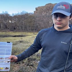Cuando la pasión se lleva en la sangre: Thiago Zalazar tiene 16 años y sueña con ser guía de pesca.