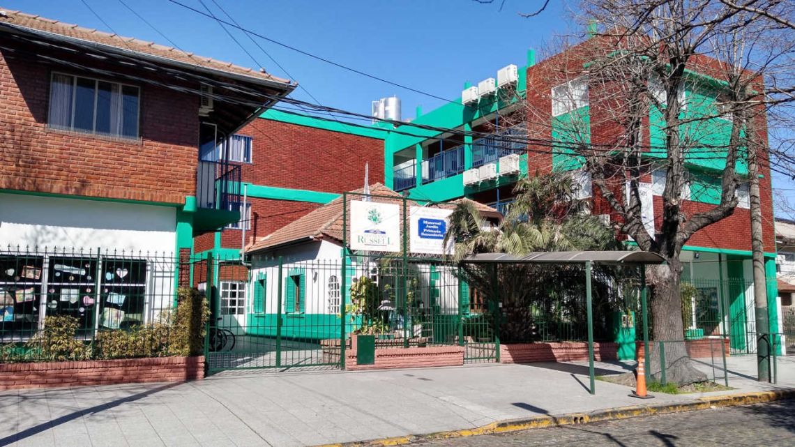 El Ministerio de Capital Humano intervino tras denuncias de adoctrinamiento político en una escuela de Banfield