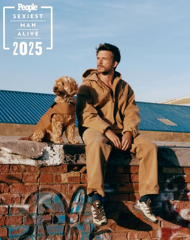 Jonathan Bailey elegido el hombre vivo más  sexy del 2025