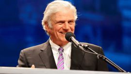 El predicador que llama "abominación" a la homosexualidad y será recibido por Milei