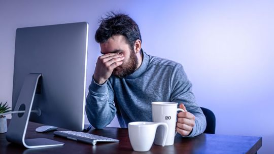 9 de cada 10 argentinos está “quemado” por su trabajo