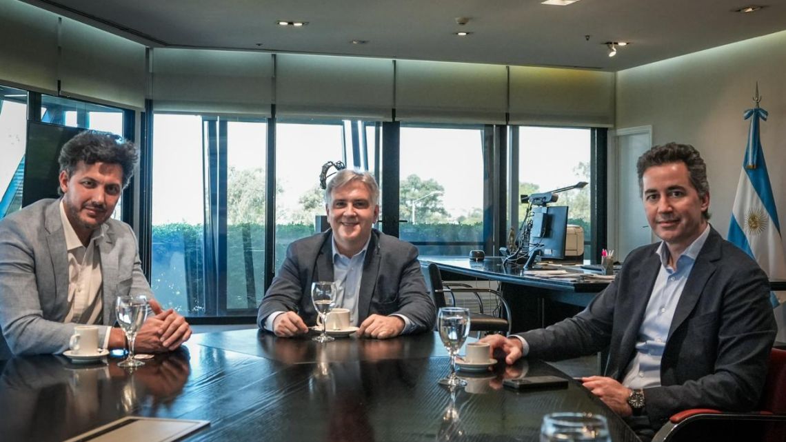 "Todos unidos...": Alesandri acordó con Llaryora y se suma al bloque oficialista en la Legislatura