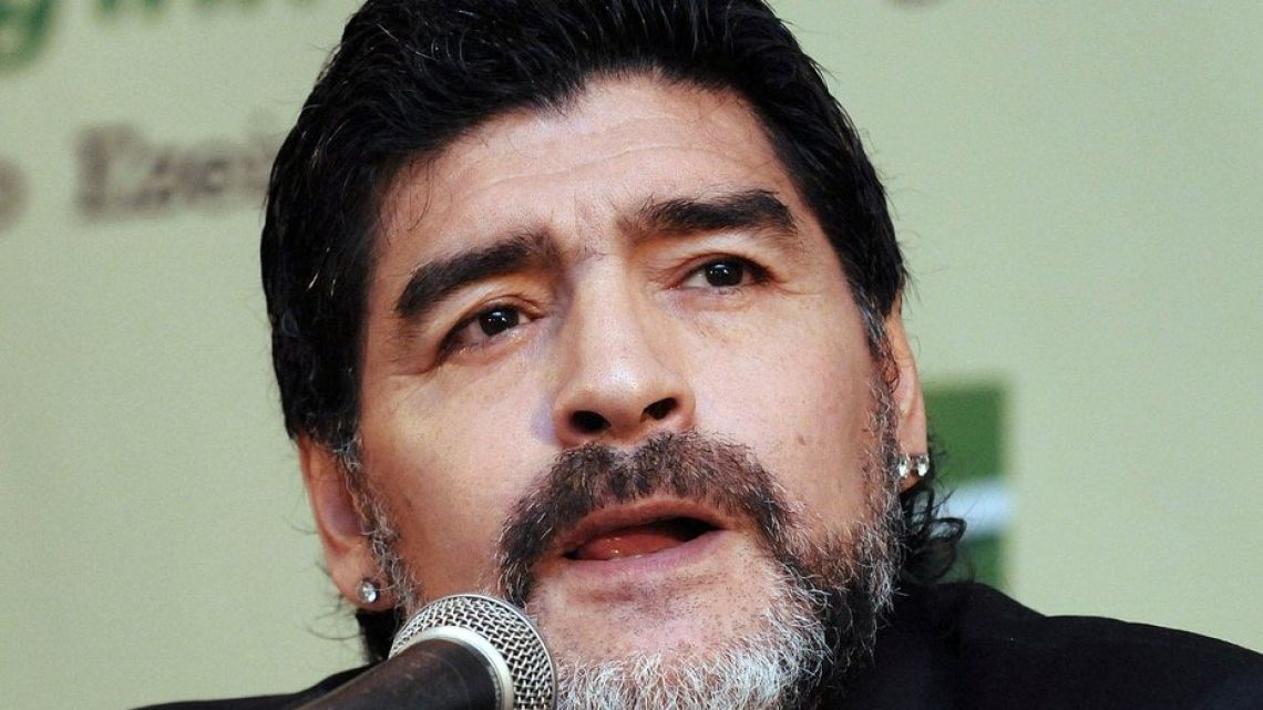 Diego Armando Maradona.