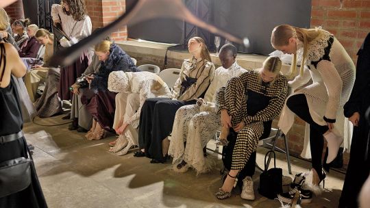 Charlas Brics Fashion Week Mosque