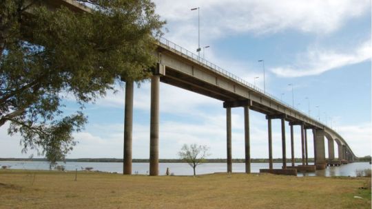 Paysandú y Colón son ciudades separadas por el río Uruguay