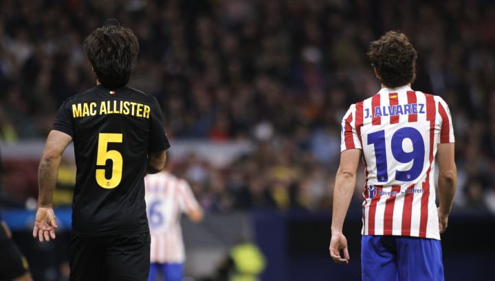 Julián Álvarez y Kevin Mac Allister