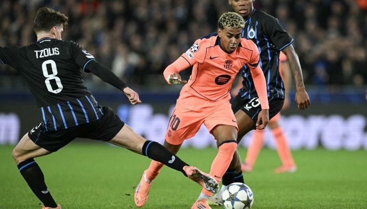 Lamine Yamal con Barcelona en la Champions League