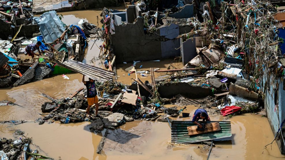 Tifón Kalmaegi 05112025