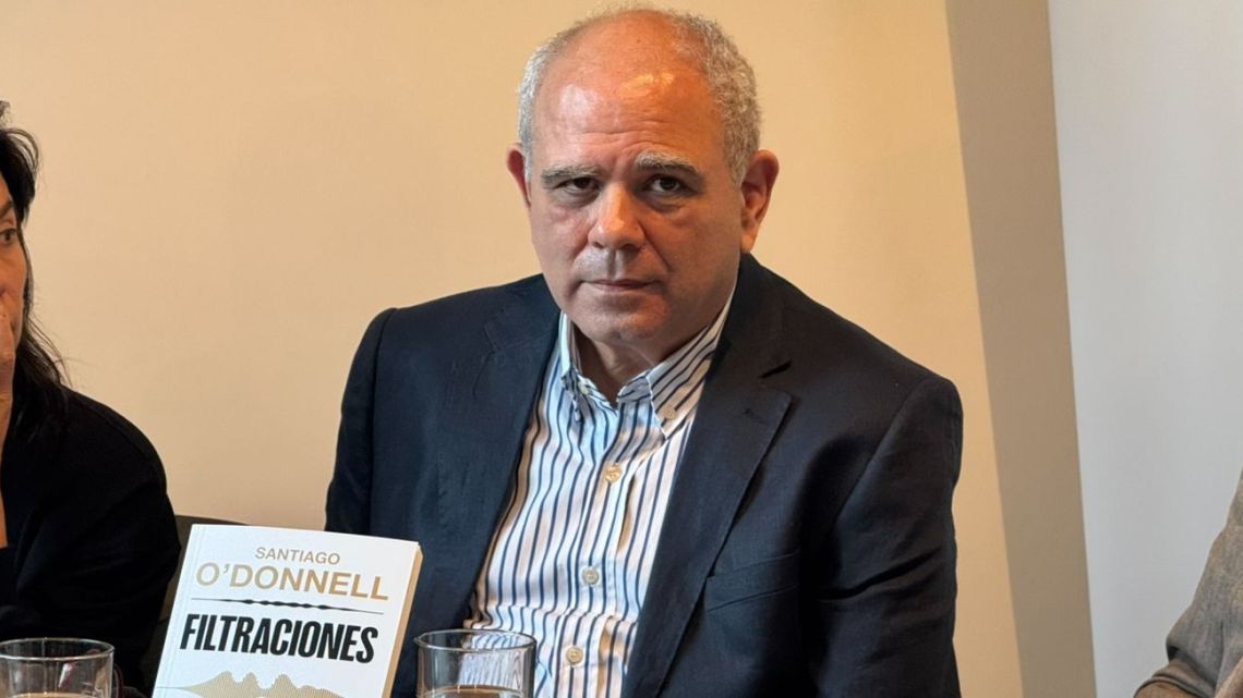 Santiago O’Donnell presentó "Filtraciones", una mirada sobre el poder y la verdad en tiempos de desinformación