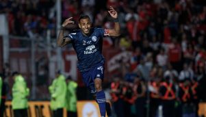 Sebastián Villa en Copa Argentina con Independiente Rivadavia