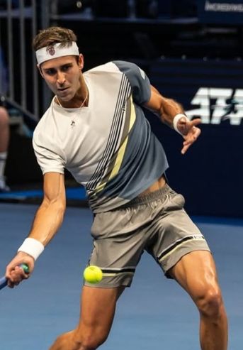 Tomás Etcheverry en el ATP de Atenas