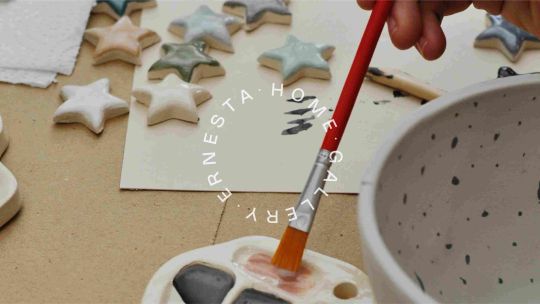 ERNESTA HOME GALLERY: Una marca que cuenta historias. De un local comercial a un taller de oficios.