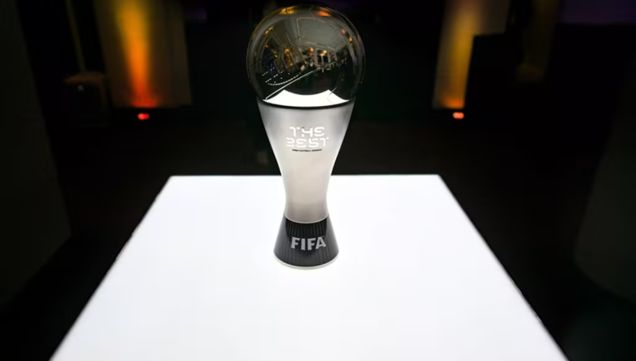 Lionel Messi recibiendo el premio The Best