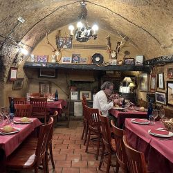 La ruta del vino en Castilla y León viene acompañada por tradiciones ancestrales y castillos con mucha historia.