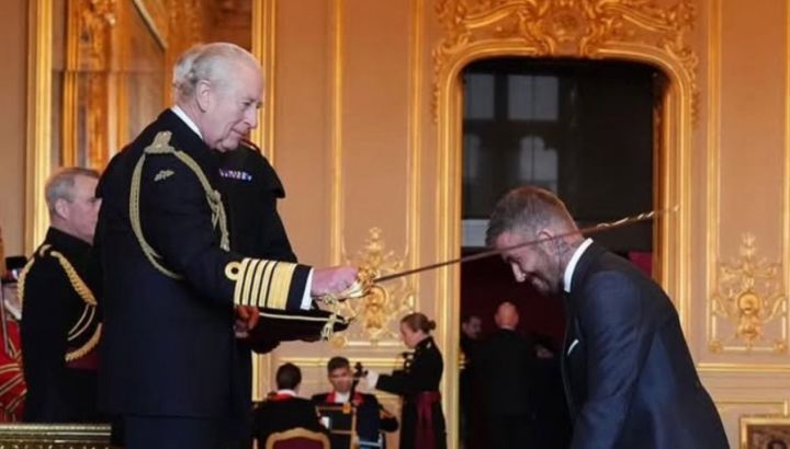 El motivo por el que Carlos III nombró caballero a David Beckham