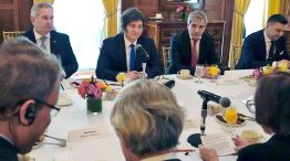 081125_milei_segal_caputo_presidencia_g