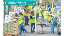 09_11_2025_solidario_reparten_comida_subsidios_afp_g