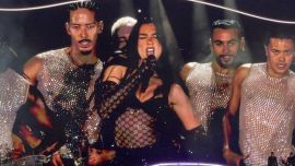 Los impactantes looks de Dua Lipa en River: del corset futurista al body con diseño cut-out