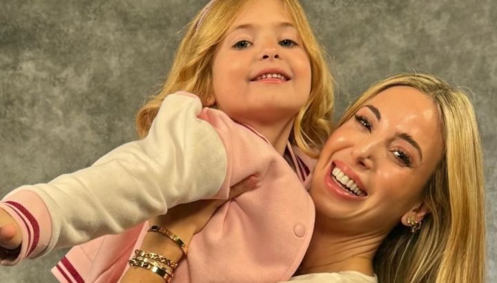 Así fue el cumpleaños de Chloé, la hija de Jesica Cirio: labubus, pijamada soñada y una tierna sesión de spa