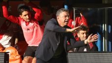 Marcelo Gallardo dirigiendo a River en La Bombonera