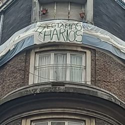 La bandera de la vecina de Cristina Kirchner | Foto:CEDOC