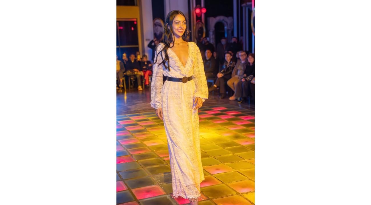 Elizabeth Atelier Diseños de autor auténticos, en pasarela