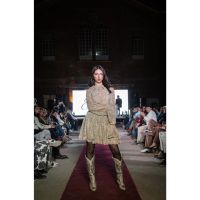 Elizabeth Atelier Diseños de autor auténticos, en pasarela