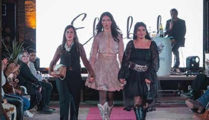 Elizabeth Atelier Diseños de autor auténticos, en pasarela