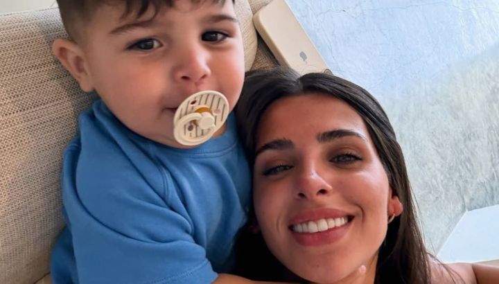 Las travesuras en el avión de Benjamín, el hijo de Valu Cervantes, antes de reencontrarse con Enzo Fernández