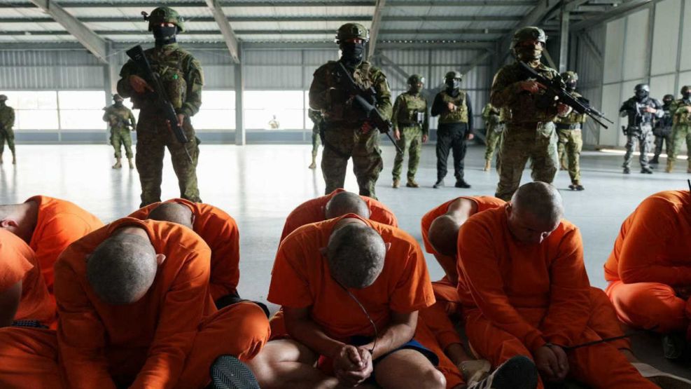 ECUADOR, CRIMEN, VIOLENCIA Y MOTÍN 20251110