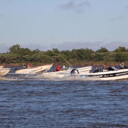 Durante las ocho horas de pesca, la cancha entregó resultados dispares según la zona: algunos equipos obtuvieron solo un par de ejemplares, mientras que otros superaron las veinte piezas. 
