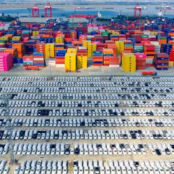 Autos para exportación se ven en un puerto en Nanjing, en la provincia oriental de Jiangsu, China. Foto de AFP | Foto:AFP
