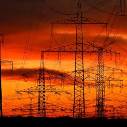 Postes de electricidad cerca de la central térmica de lignito operada por la gigante energética alemana RWE. Foto de Ina FASSBENDER / AFP | Foto:AFP