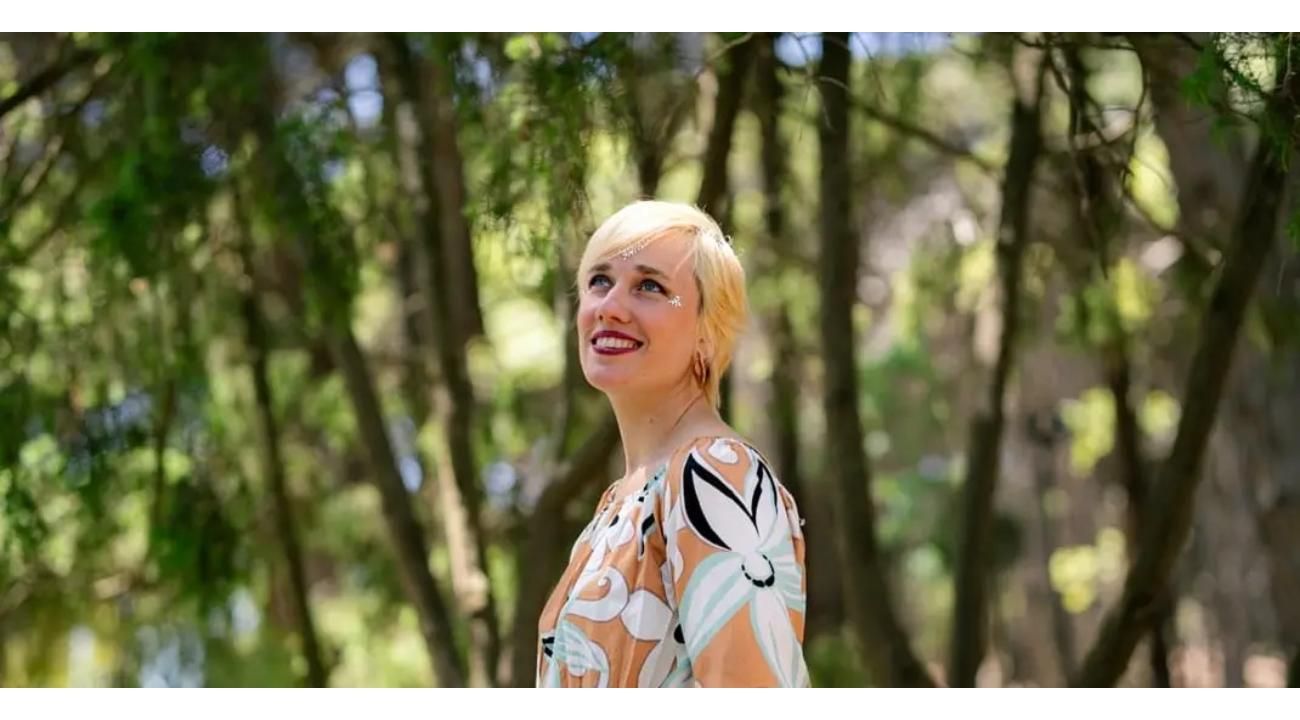 Flavia Zyszkowicz invita a recorrer el fascinante mundo de la astrología