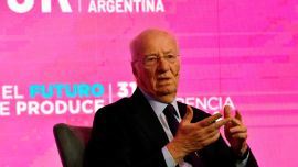 Resignación con Luis Caputo, desahogo con Paolo Rocca, y el anhelo del plan industrial: las claves de la cumbre de la UIA
