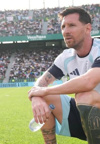 Lionel Messi en el entrenamiento de la Selección Argentina en Elche