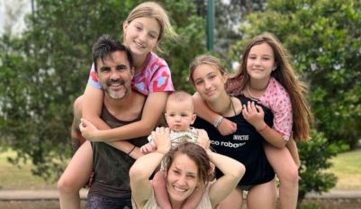 Mica Viciconte, Indiana, Sienna, Allegra, Luca y Fabián Cubero