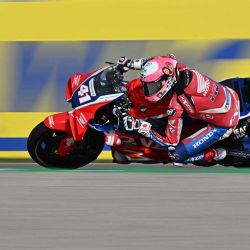 El piloto español de MotoGP del equipo Honda HRC Castrol, Aleix Espargaró antes del Gran Premio de Valencia de MotoGP. Foto de JAVIER SORIANO / AFP | Foto:AFP