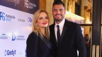 Así es la casa de Eliana Guercio y Sergio Romero: nada de divisiones, pileta multinivel y un parque para toda la familia