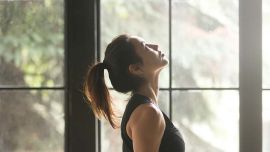 La práctica de yoga.