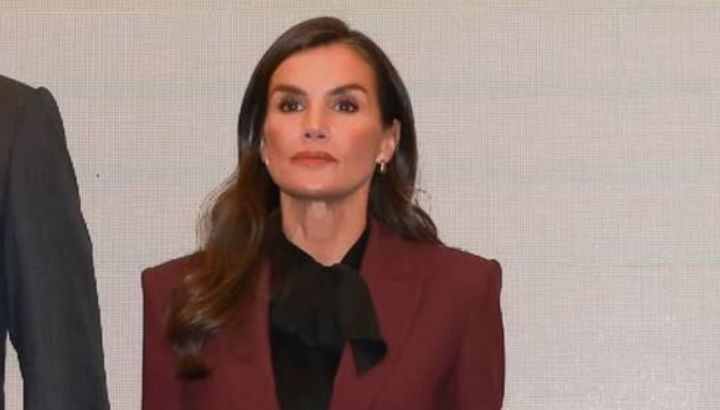 La prensa de China se rinde con la reina Letizia