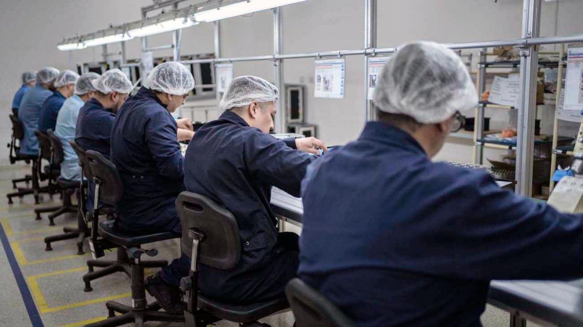 151125trabajopymebloombergg-2138122