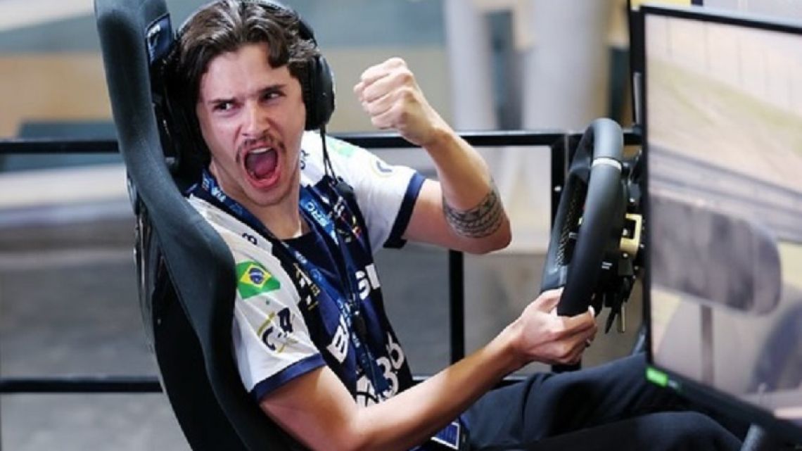 Luiz Felipe Tavares se corona campeón en el Sudamericano de eSports de la FIA