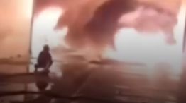 La foto que alcanzó a sacar uno de los operarios en el incendio de Ezeiza.