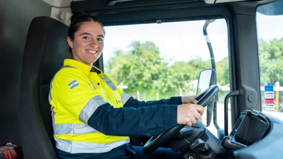 14112025_Micaela_Colucci_Conductora