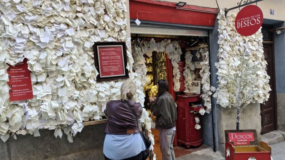 15-11-2025-Tienda de los deseos 