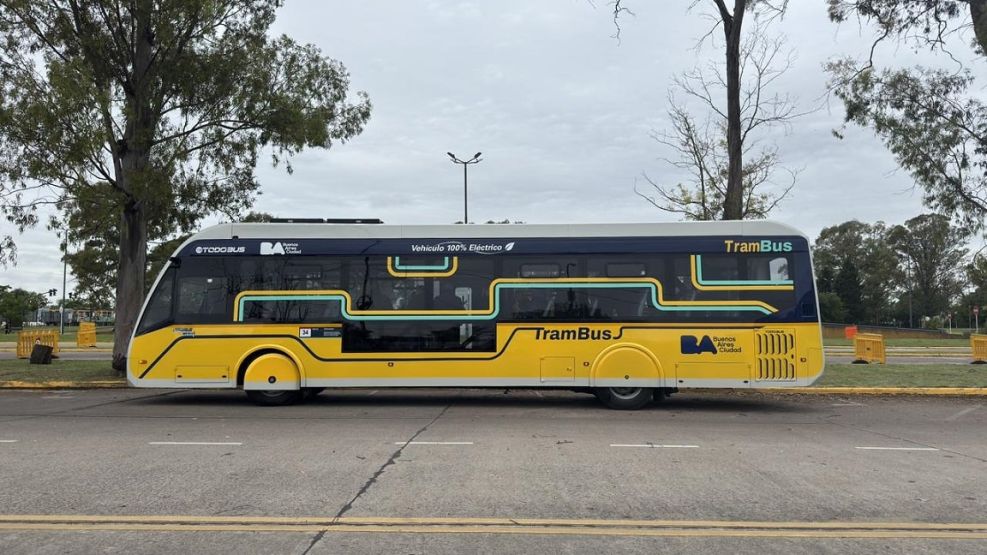 Trambus_largan