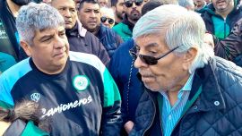 La pelea de los Moyano: entrampados entre el escándalo y la ofensiva del Gobierno