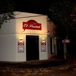 El Puntal, un edificio de 1930 en Alvarez de Toledo.